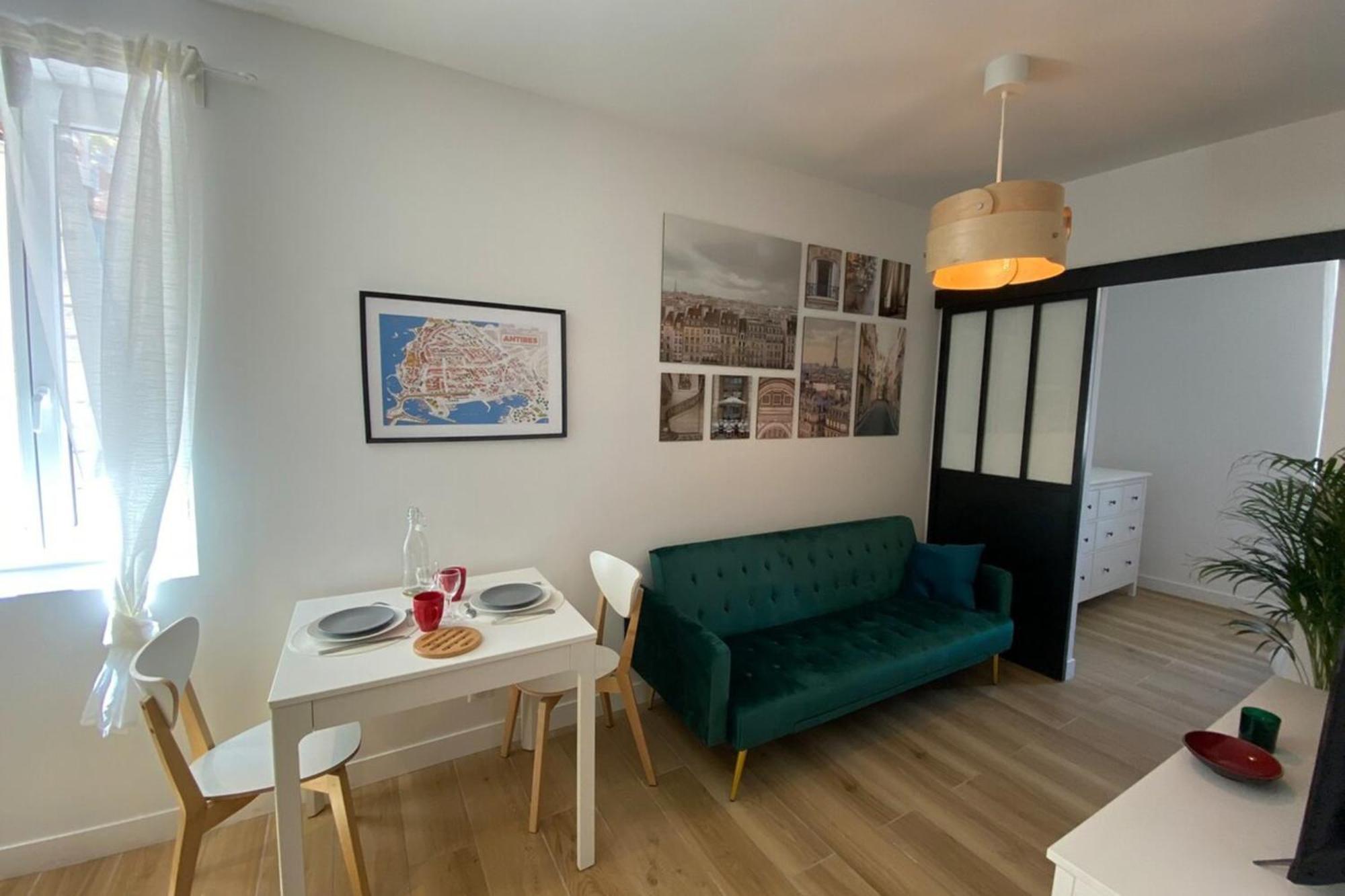 06An - Beautiful Apartment In The Heart Of Old أنتيب المظهر الخارجي الصورة