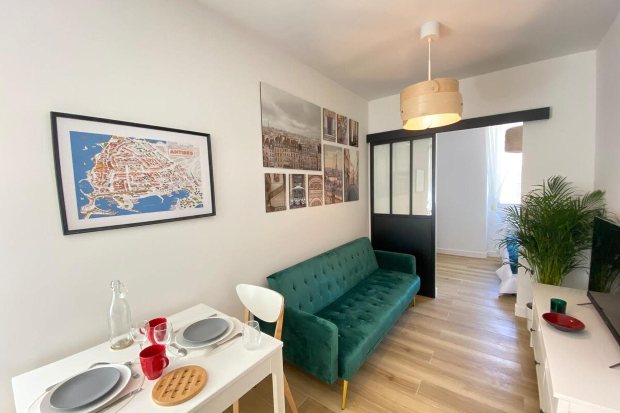 06An - Beautiful Apartment In The Heart Of Old أنتيب المظهر الخارجي الصورة